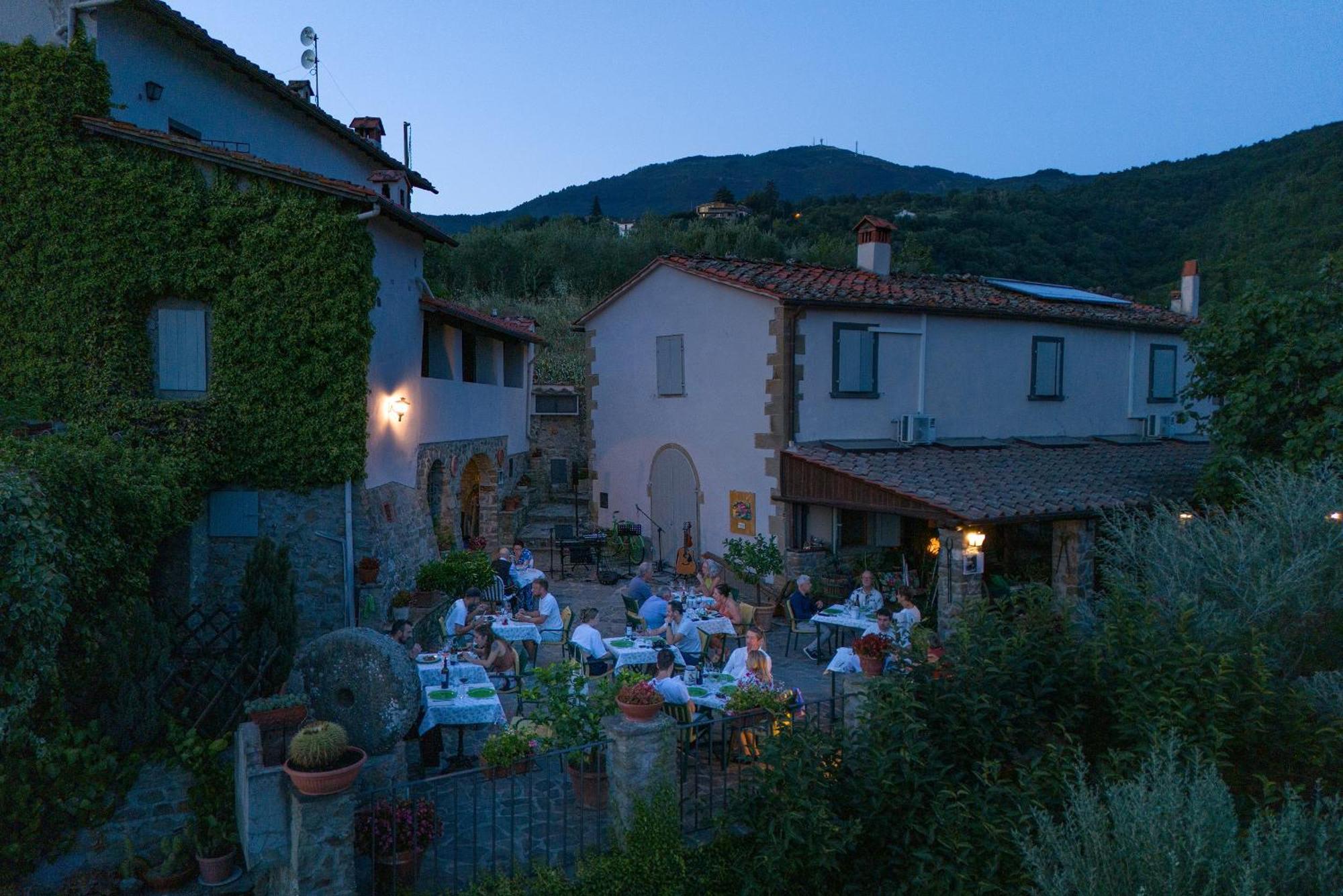 Agriturismo Borgo Mocale Castelfranco di Sopra Buitenkant foto